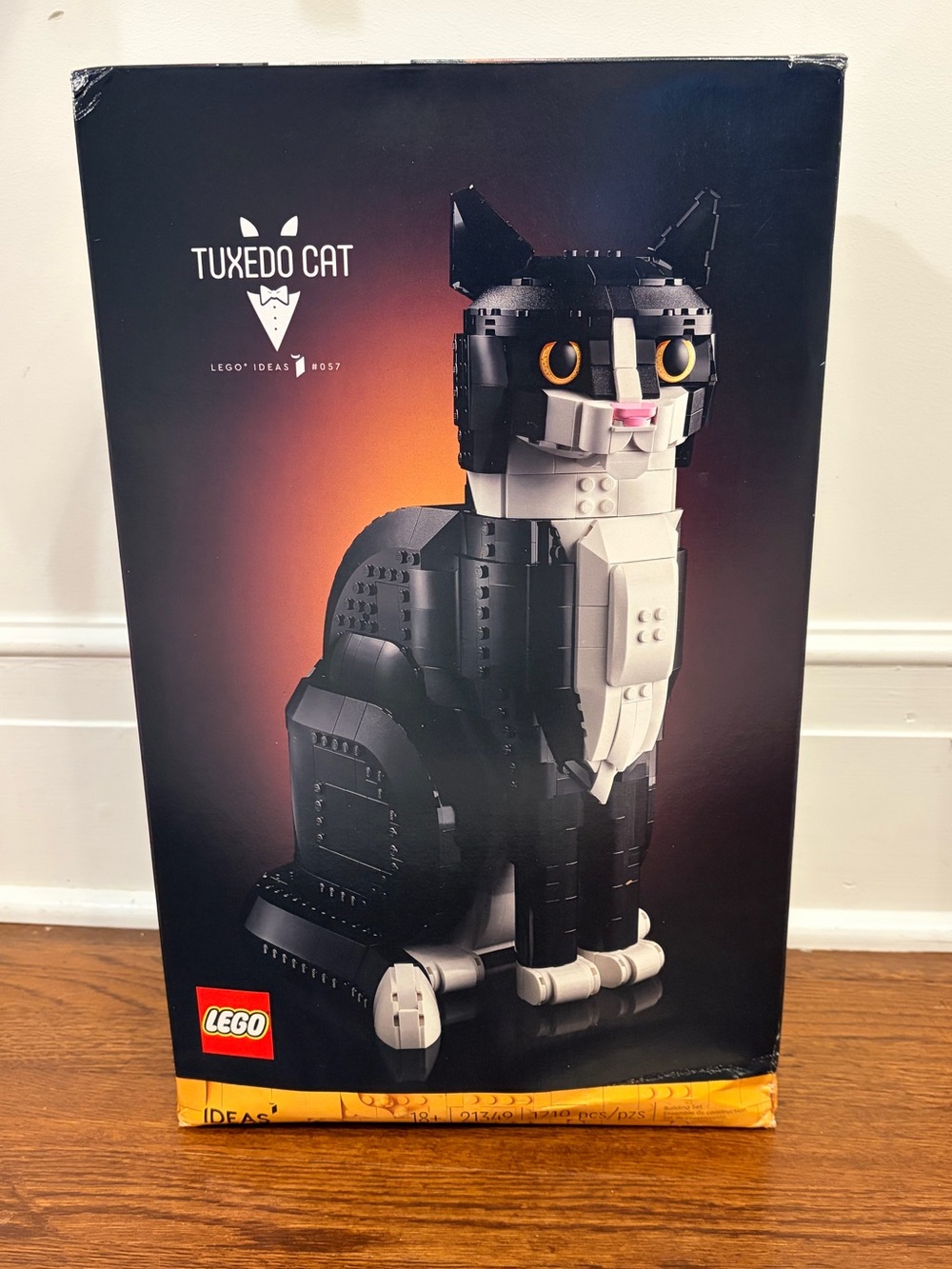 Lego Black & White Tuxedo Cat Model with Yellow Eyes